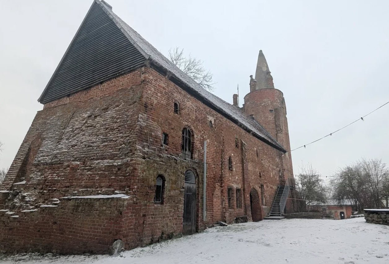 Burg Klempenow, Bartow, Germany, Germany